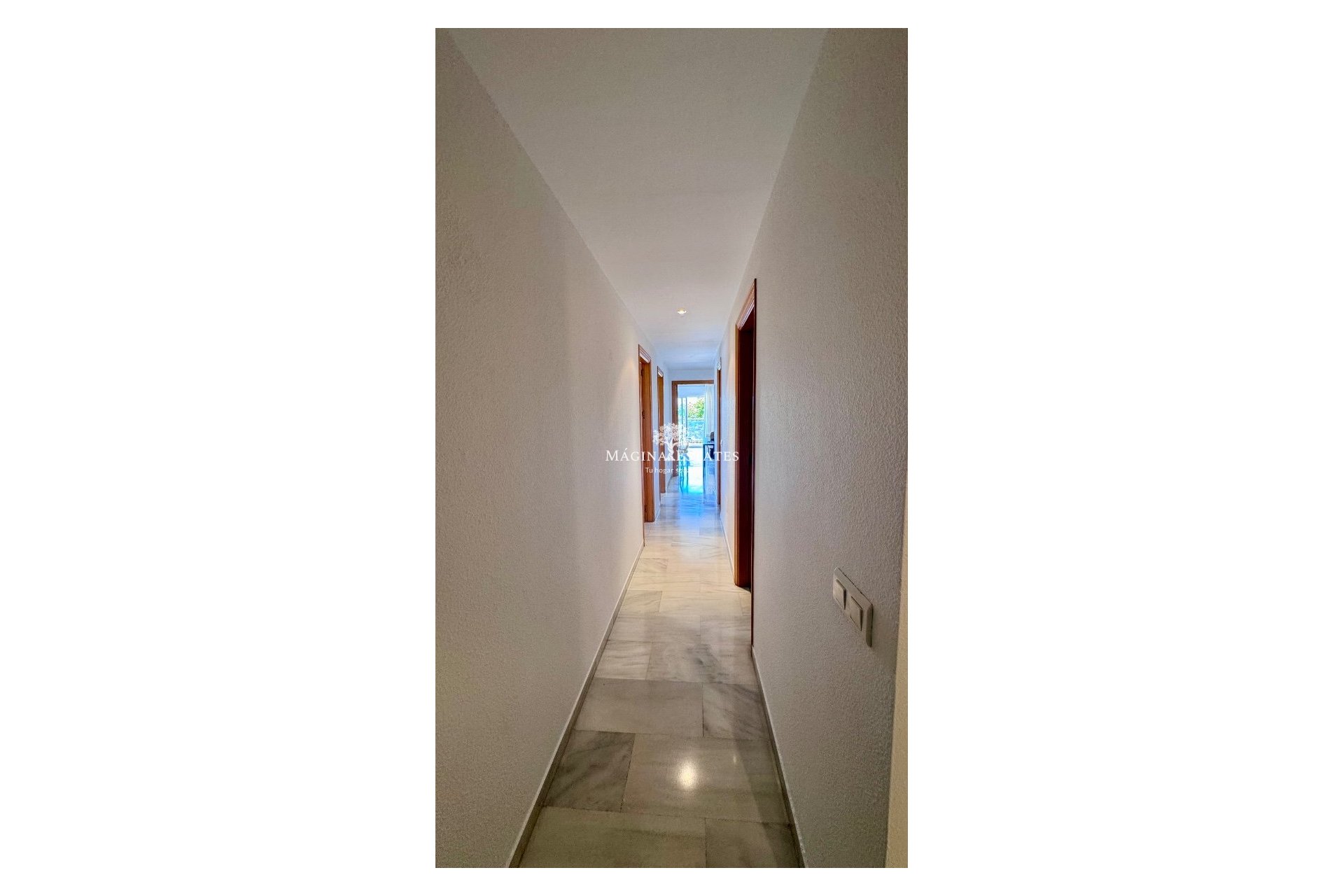 Alquiler a largo plazo - Apartamento / piso - Fuengirola