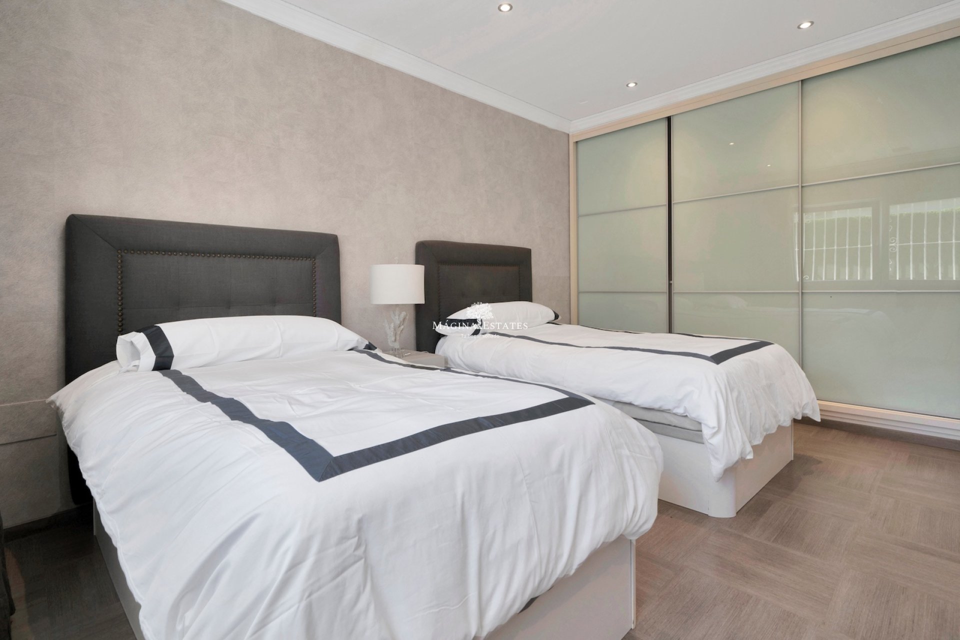comprar - buy - villa - el Paraiso - Marbella - estepona