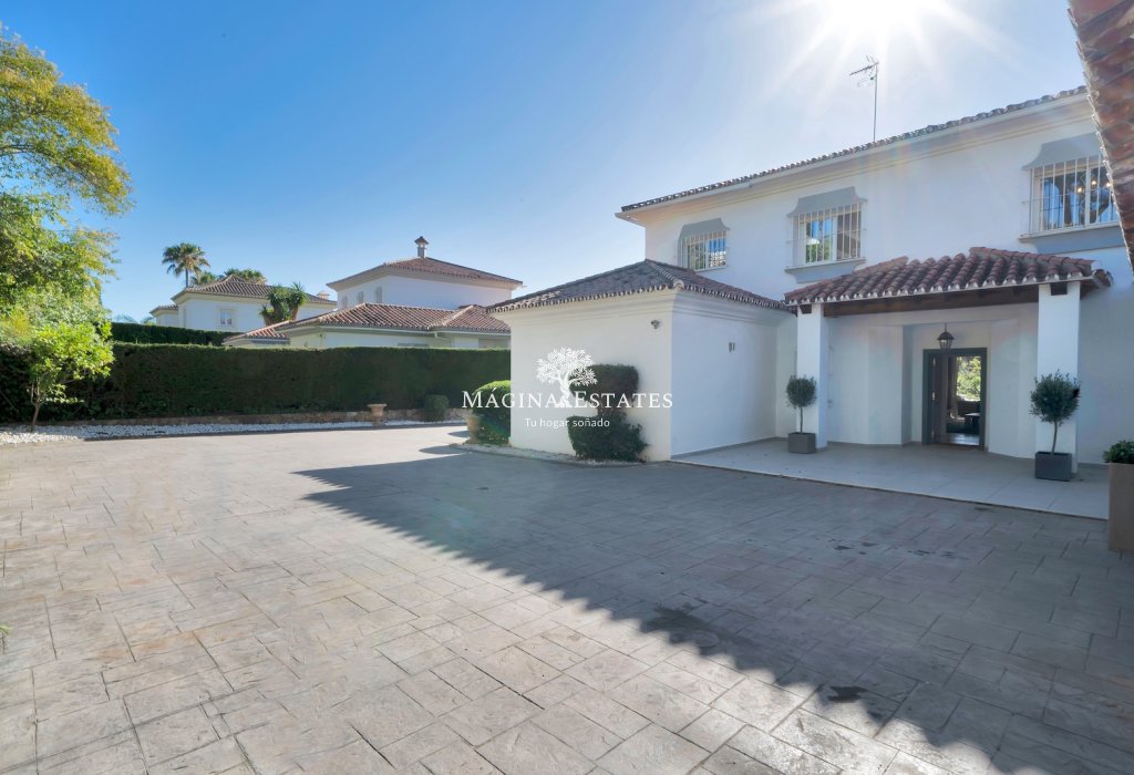 comprar - buy - villa - el Paraiso - Marbella - estepona