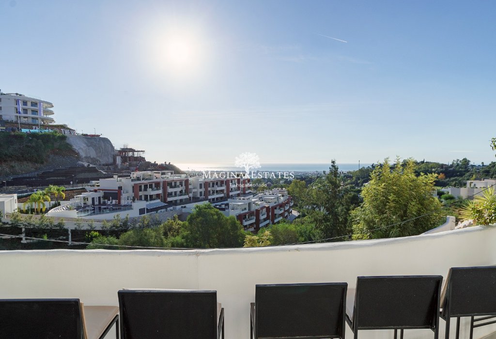 Resale - Apartment / flat - Benahavis - La Quinta