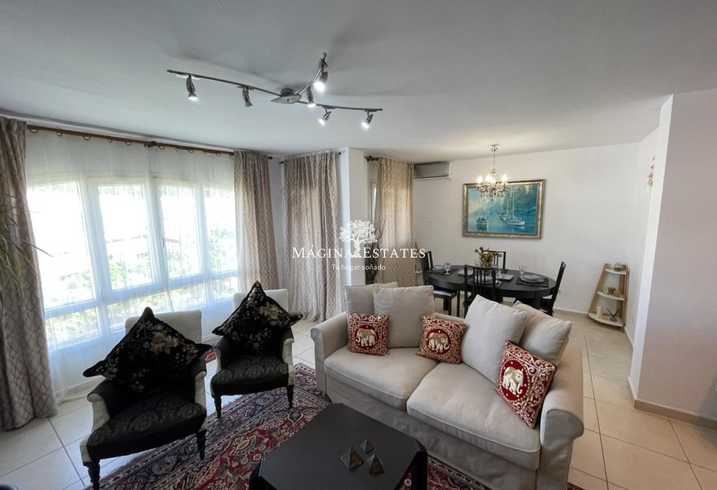 Resale - Apartment / flat - Marbella - Nueva Andalucía