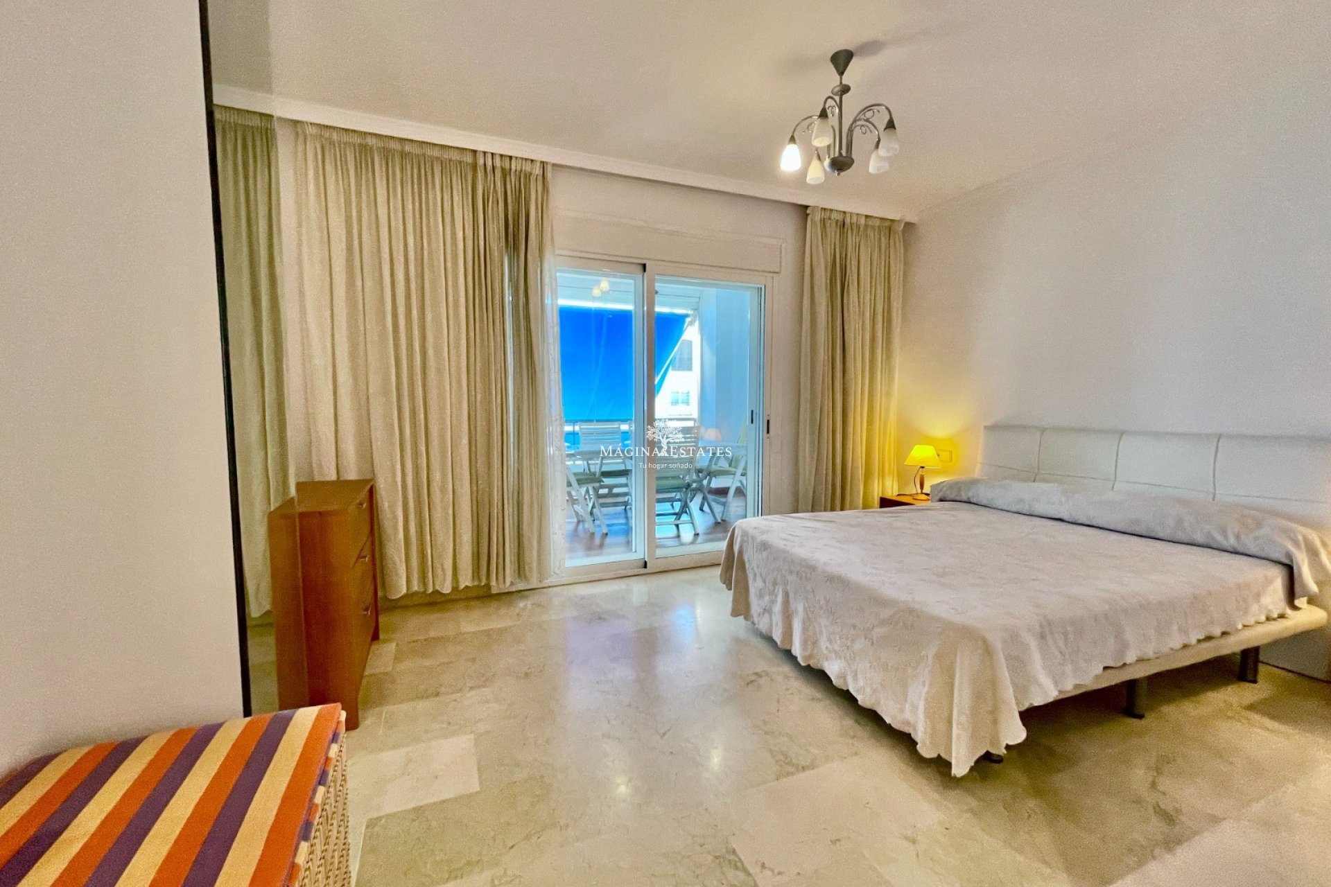 Resale - Apartment / flat - Marbella - Puerto Banús