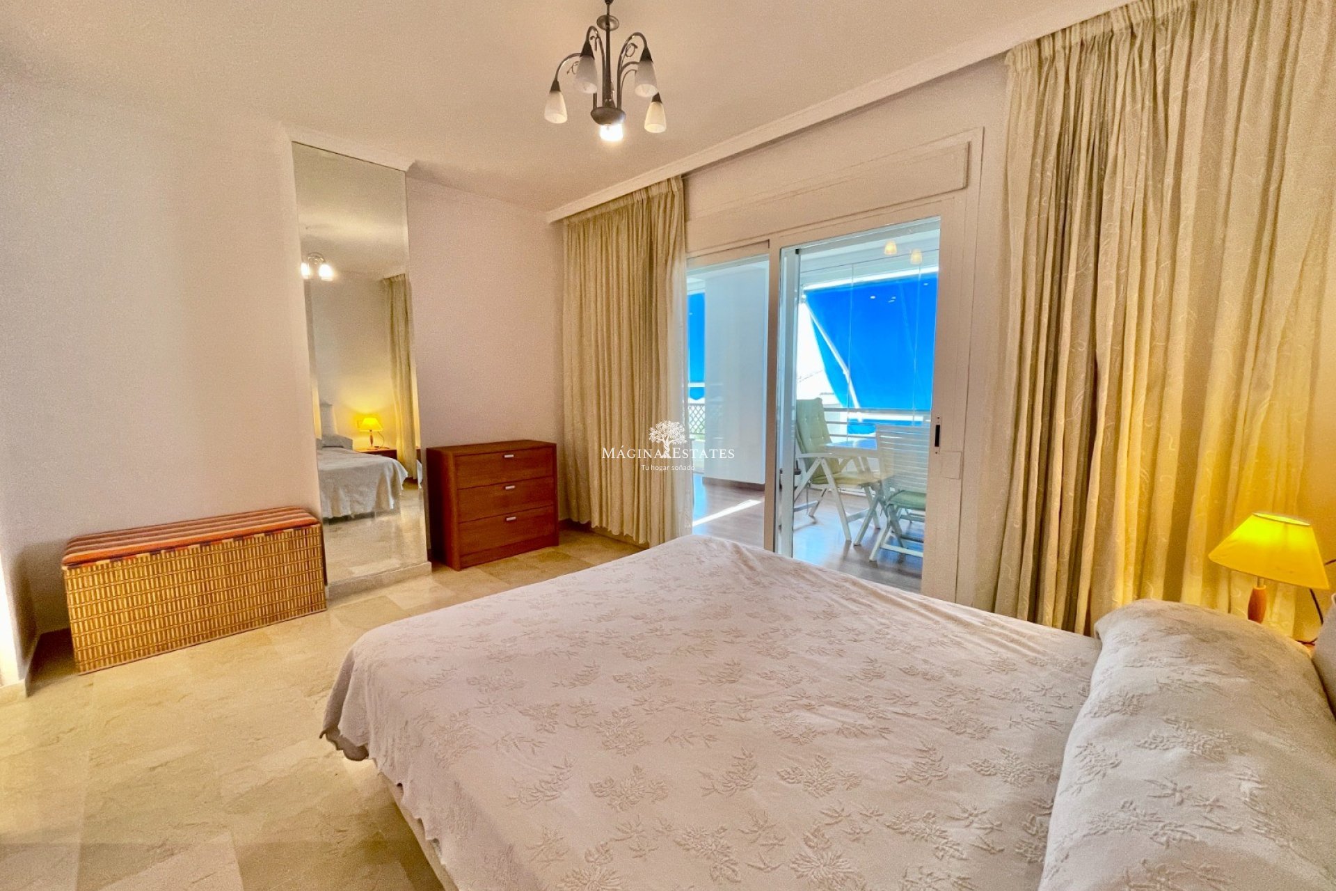 Resale - Apartment / flat - Marbella - Puerto Banús