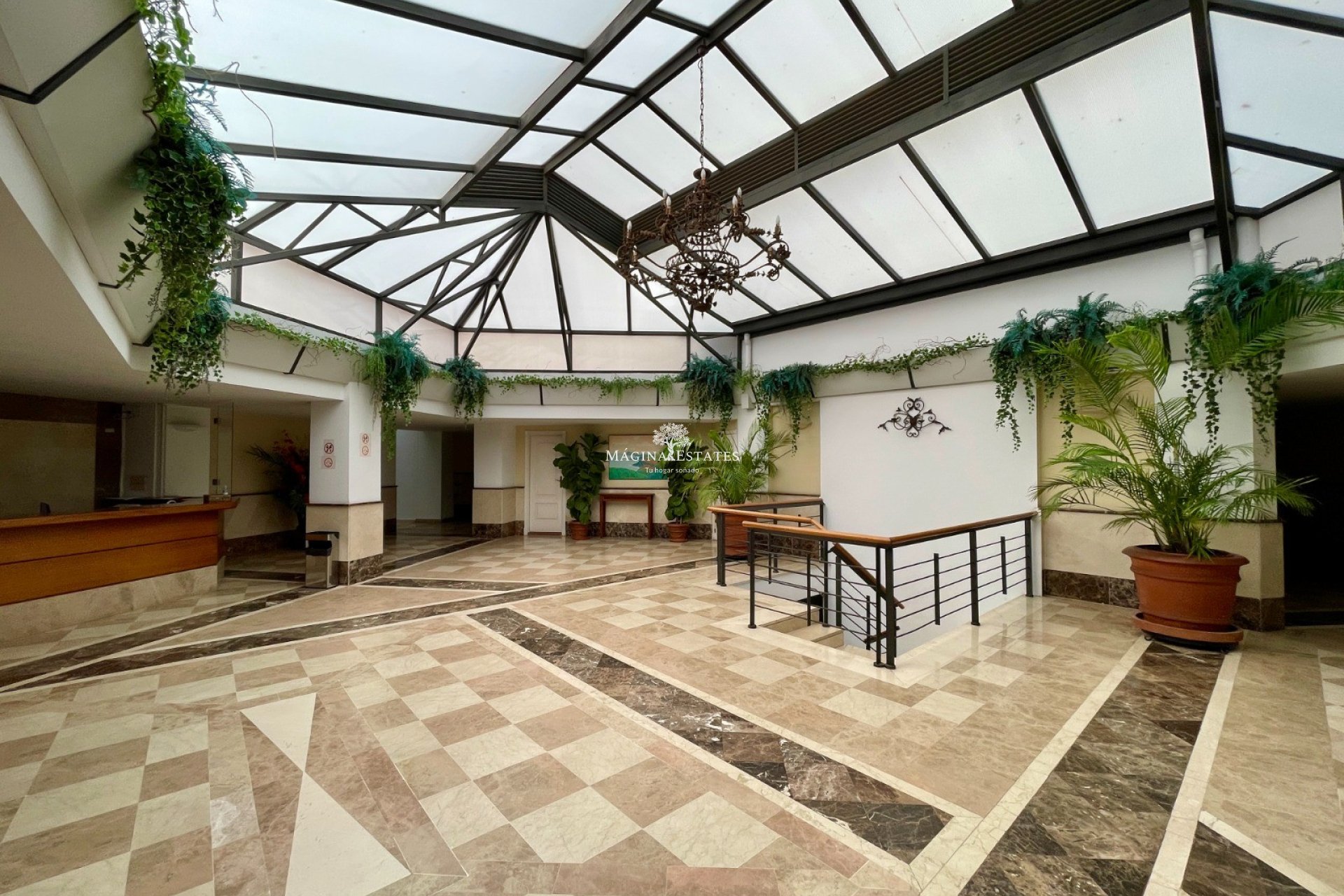 Resale - Apartment / flat - Marbella - Puerto Banús