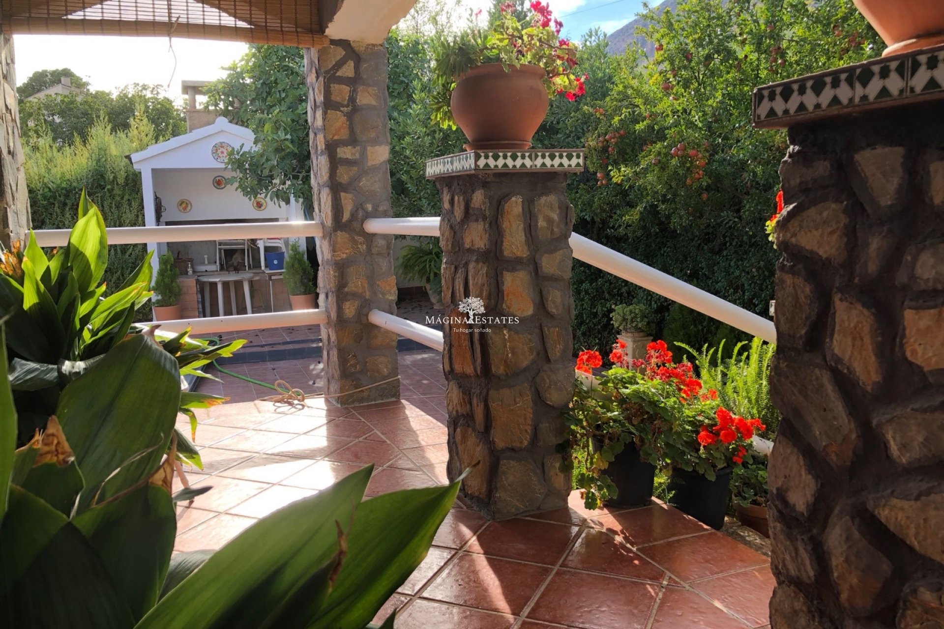 Resale - Plot / Land - Huelma - Sierra Mágina