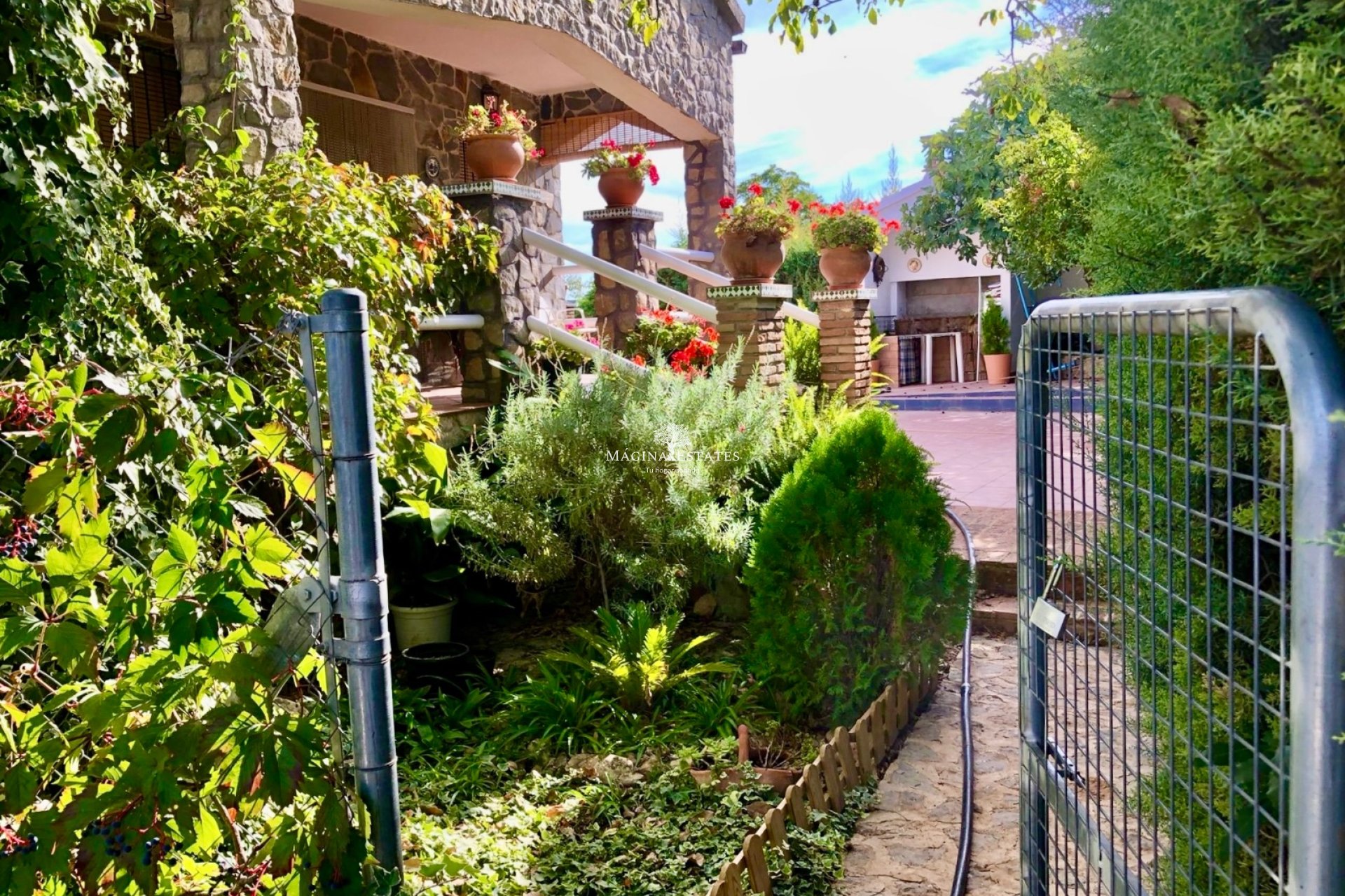 Resale - Plot / Land - Huelma - Sierra Mágina