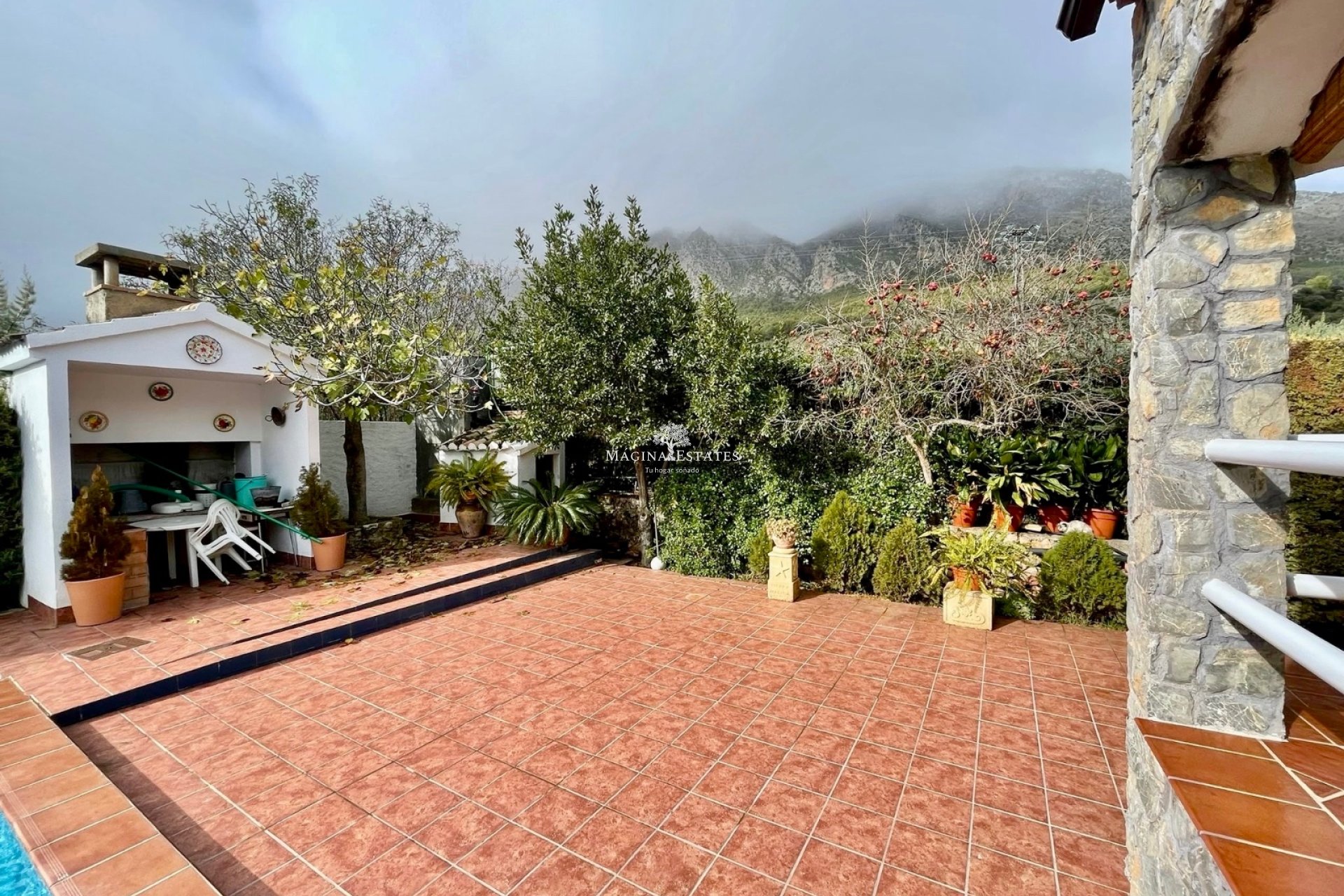 Resale - Plot / Land - Huelma - Sierra Mágina