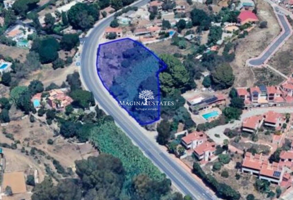 Resale - Plot / Land - Mijas