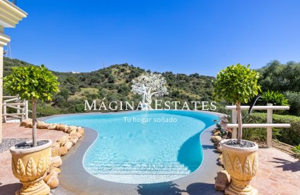 comprar venta villa Calahonda