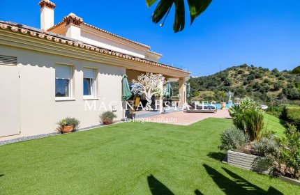 comprar venta villa Calahonda